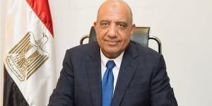 وزير
      قطاع
      الأعمال
      في
      زيارة
      مفاجئة
      لمصانع
      الشركة
      العربية
      للأدوية