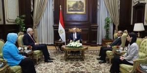 السفير
      العراقي
      يلتقي
      رئيس
      الشيوخ
      قبل
      نهاية
      فترة
      عمله
      بالقاهرة