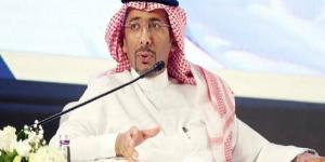 وزير
      الصناعة
      يُعلن
      عن
      تأسيس
      أكاديمية
      لصناعة
      السيارات
      في
      السعودية