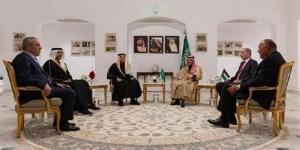 اجتماع
      الرياض
      التشاوري
      يشدد
      على
      إنهاء
      حرب
      غزة
      وعدم
      الرجعة
      عن
      حل
      الدولتين