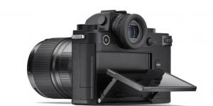 Leica
تكشف
عن
كاميرة
SL3
بمستشعر
إطار
كامل
ومعالج
Maestro-IV
الجديد