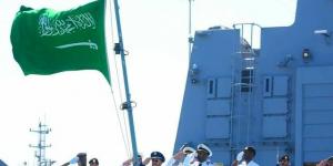 رئيس
      الأركان
      العامة
      يُدشِّن
      "سفينة
      جلالة
      الملك
      عنيزة"
      خامس
      سفن
      مشروع
      السروات