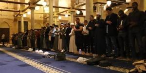 أحمد
      نعينع
      يؤم
      المصلين
      في
      صلاة
      التراويح
      بمسجد
      الحسين
      (بث
      مباشر)