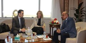 وزير
      قطاع
      الأعمال
      العام
      يستقبل
      سفيرة
      النرويج
      بالقاهرة
      لبحث
      تعزيز
      التعاون