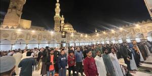 إقامة
      صلاة
      تراويح
      أولى
      ليالي
      رمضان
      في
      الجامع
      الأزهر
      بحضور
      قيادات
      المشيخة
      (صور)