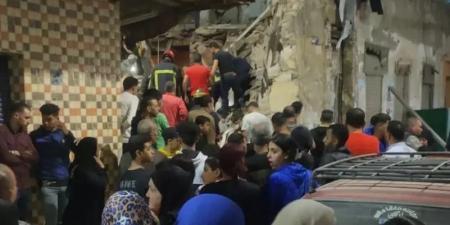 انهيار
      عقار
      مأهول
      بالسكان
      في
      الإسكندرية
      "وإنقاذ
      9
      أشخاص"