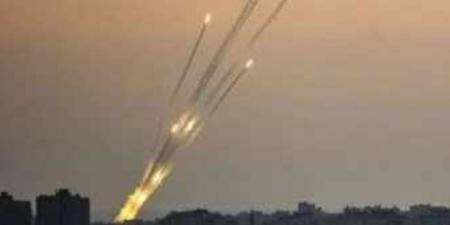 فصائل فلسطينية: قصفنا مدينة عسقلان برشقة صاروخية
