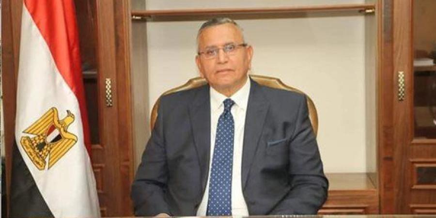 عبد
      السند
      يمامة:
      نسعى
      لإنقاذ
      مصر
      من
      خلال
      برنامج
      انتخابي
      أساسه
      النهوض
      بالتعليم