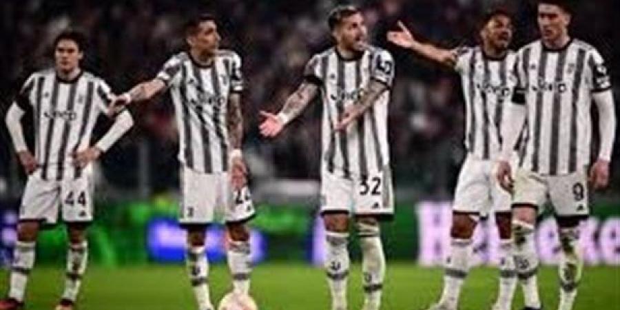 يوفنتوس
      يخطف
      صدارة
      الدوري
      الإيطالي
      مؤقتا
      بالفوز
      على
      نابولي
      بهدف
      (فيديو)