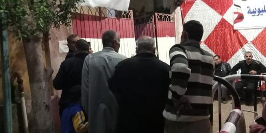 التصريح
      بدفن
      سيدة
      توفيت
      إثر
      إصابتها
      بضيق
      تنفس
      أثناء
      الإدلاء
      بصوتها
      بمدينة
      نصر