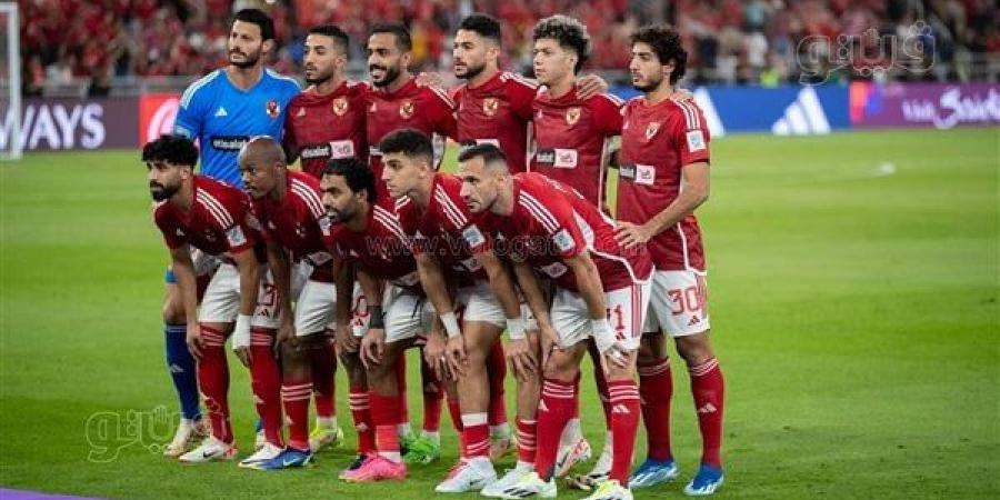 الأهلي
      يفوز
      3-1
      علي
      اتحاد
      جدة
      ويصعد
      للمرة
      السادسة
      إلي
      نصف
      نهائي
      مونديال
      الأندية
      (صور)