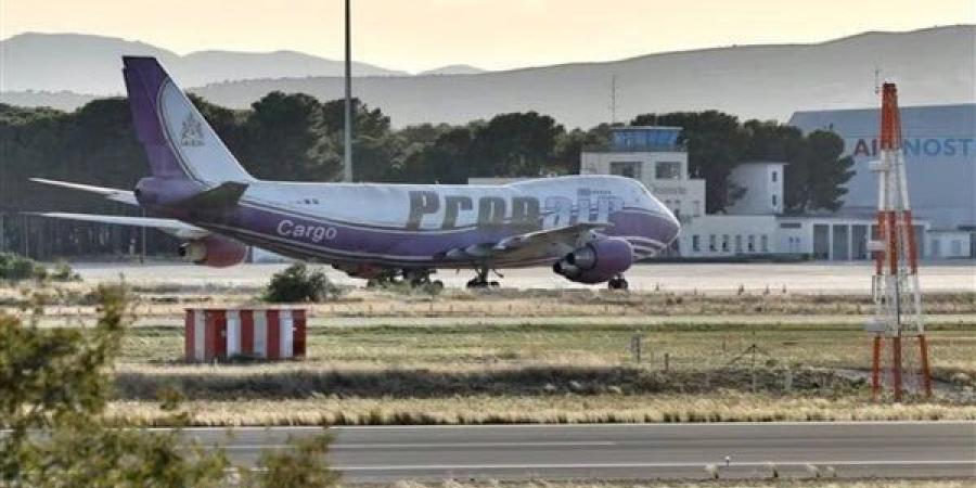 الطائرات
      المهجورة
      خطر
      كبير
      يهدد
      المطارات
      الإسبانية