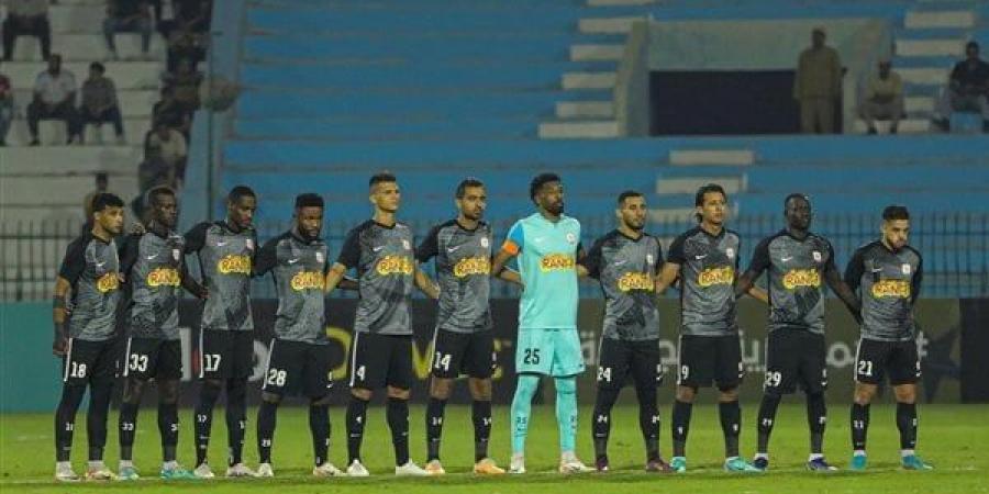 زد
      يفوز
      على
      فاركو
      2-1
      في
      الدوري
      المصري