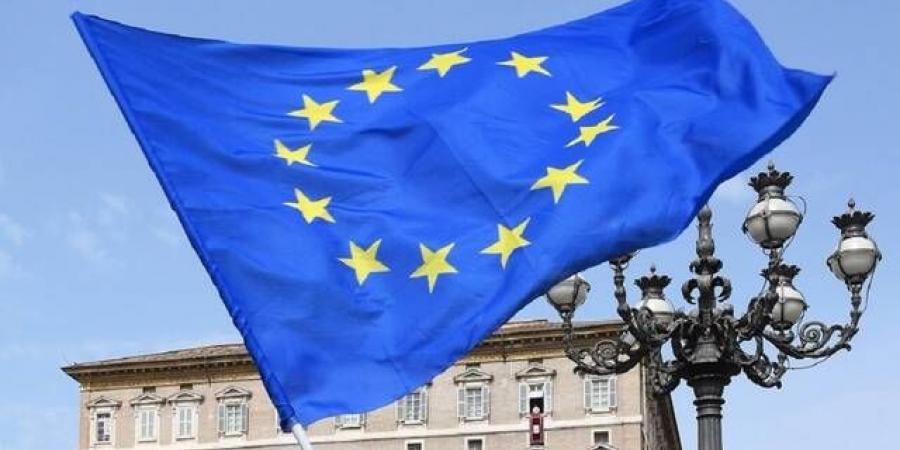 الاتحاد
      الأوروبي
      يفرض
      حزمة
      جديدة
      من
      العقوبات
      ضد
      روسيا..
      والتنفيذ
      يناير
      المقبل