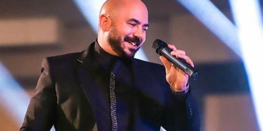 محمود
      العسيلي
      يرد
      بالدليل
      على
      اتهامه
      بـ"نحت"
      الأغاني
      (فيديو)