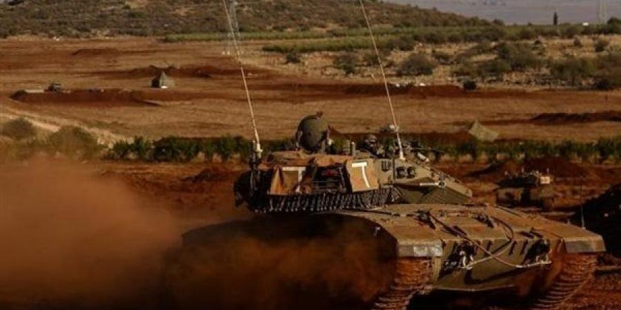 انتشار
      جنازير
      الدبابات
      الإسرائيلية
      المحطمة
      في
      شوارع
      غزة
      (فيديو)