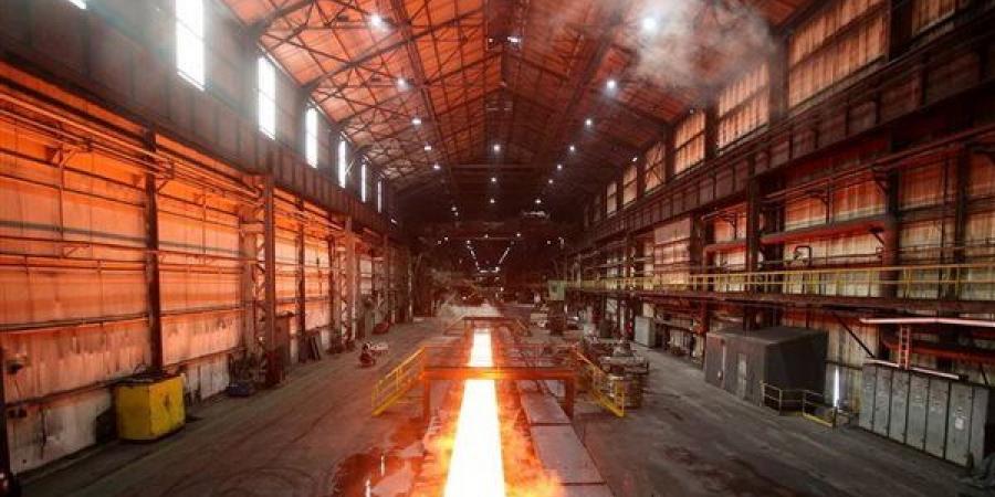 استهدف
      بطائرة
      مسيرة،
      حرق
      هائل
      في
      مصنع
      روسي
      للصلب
      (فيديو)