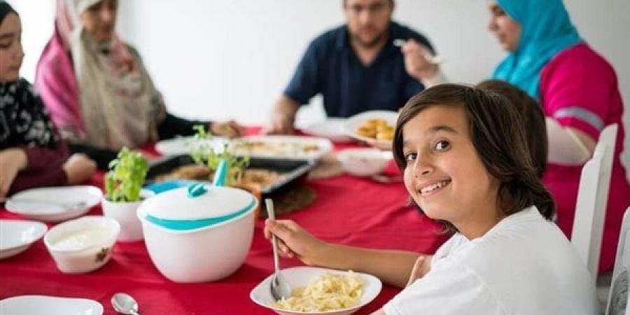 طرق
      مساعدة
      الأطفال
      على
      صيام
      رمضان،
      ونظام
      غذائي
      صحي