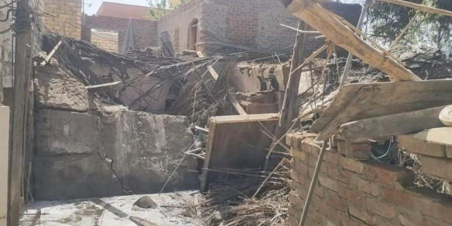 غرق
      عشرات
      المنازل
      في
      الاسماعيلية
      "بسبب
      انهيار
      جسر
      الترعة"