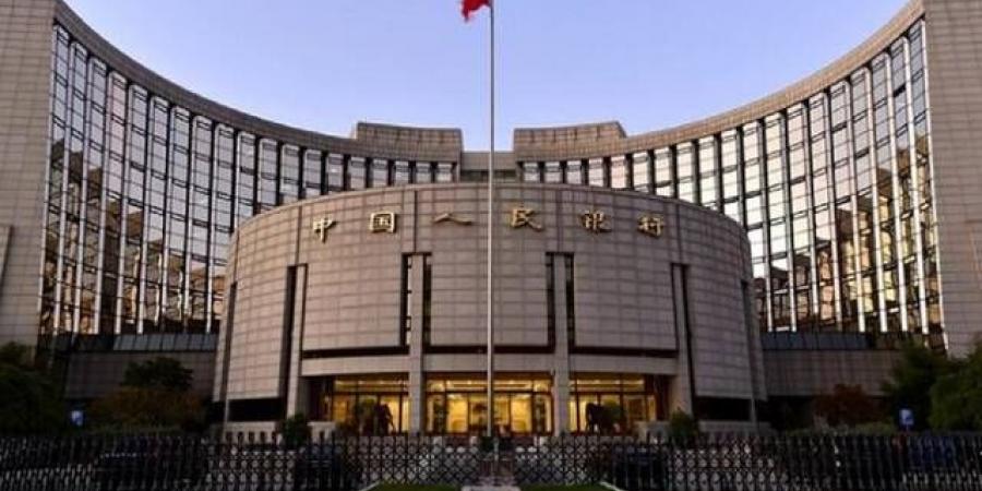 المركزي
      الصيني
      يضخ
      ملياري
      يوان
      في
      النظام
      المصرفي
      بفائدة
      1.8%