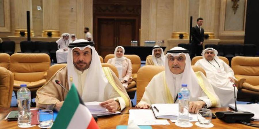 الكويت
      تقترح
      تخصيص
      10%
      من
      أرباح
      "العربي
      للإنماء"
      لدعم
      فلسطين
