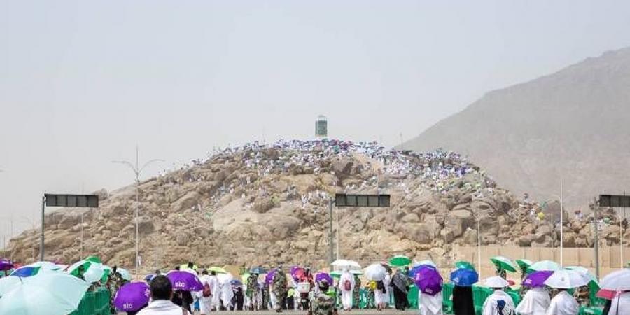 إيقاف
      إصدار
      تصاريح
      العمرة
      ومنع
      الزوّار
      من
      دخول
      مكة
      حتى
      15
      ذي
      الحجة