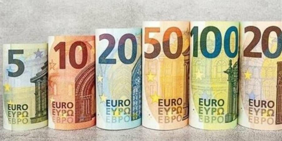 ارتفاع
      اليورو
      عقب
      فوز
      اليمين
      الفرنسي
      بأولى
      جولات
      الانتخابات
      التشريعية