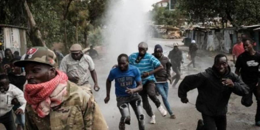 الرئيس الكيني ينشر الجيش لإنهاء مظاهرات الخيانة
