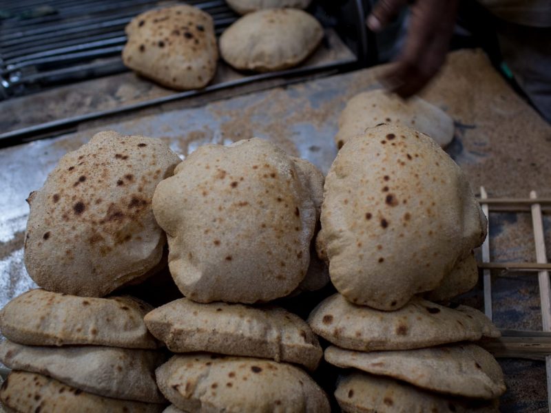 بقي بكام حاليا سعر رغيف العيش في مصر بعد الزيادات الأخيرة في المخابز