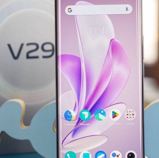 الأكثر تصدراً … مواصفات هاتف Vivo V29 معالج جبار وضد الماء