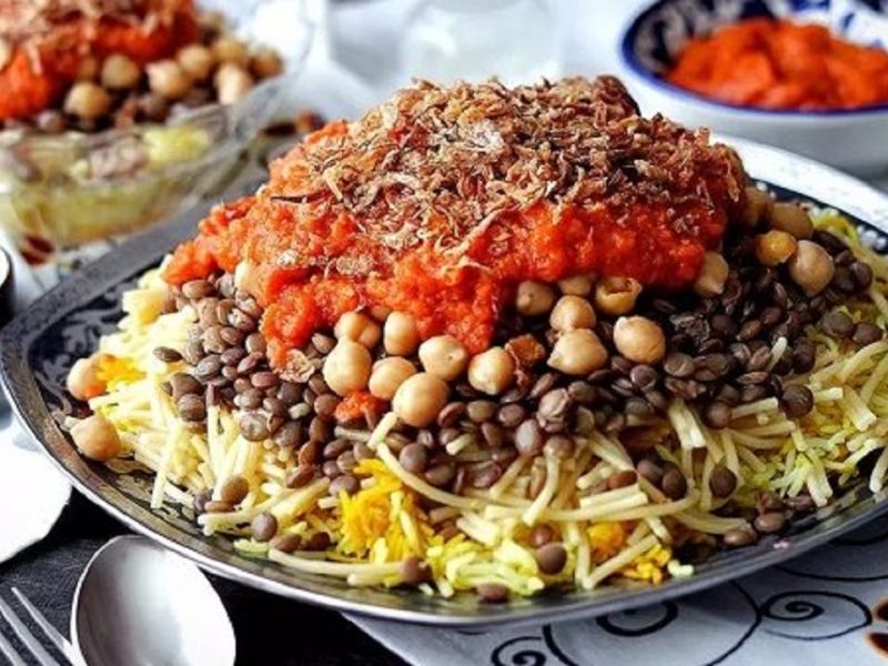 طريقة عمل الكشري المصري على أصوله في المنزل - المساء الاخباري