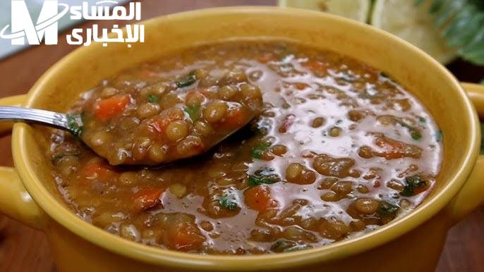 بأشهي الطرق .. طريقة عمل شوربة العدس أبو جبة