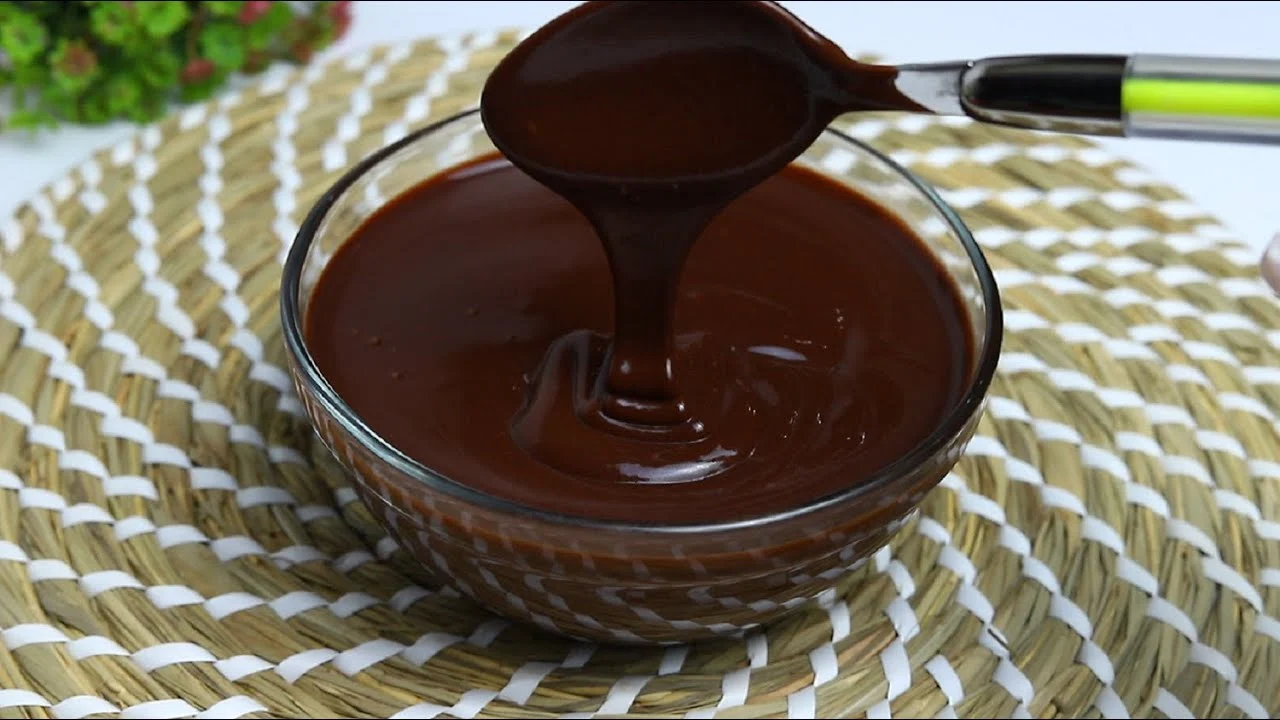 طريقة عمل صوص الشوكولاتة