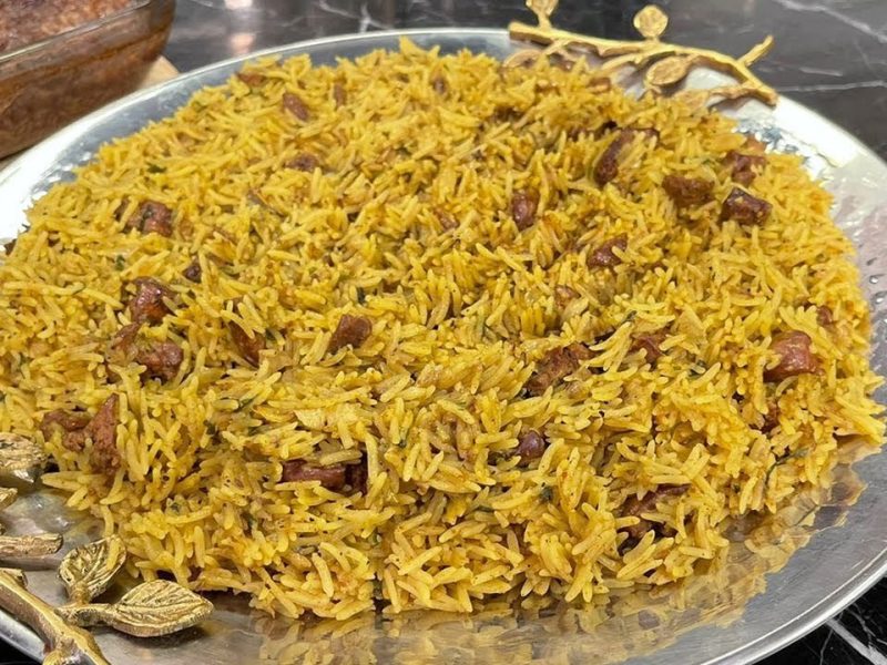 بخطوات ومكونات بسيطة طريقة عمل الأرز بالكبد والقوانص