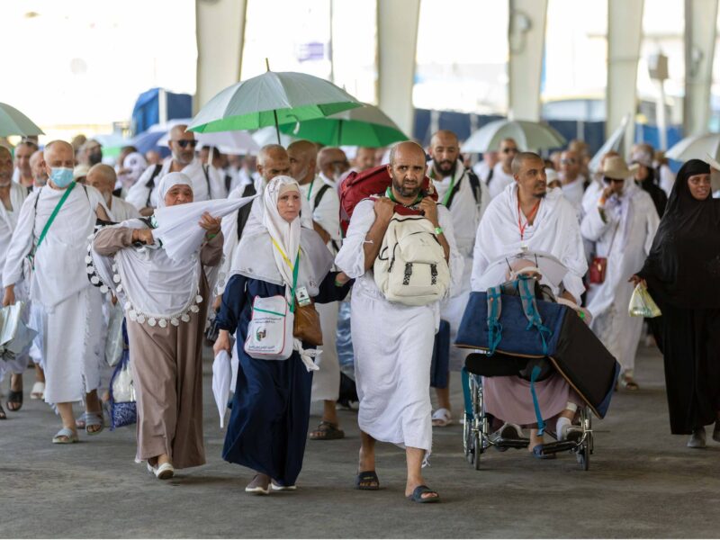 ساهم في خدمة الحجاج في موسم الخير.. خطوات التقديم على الوظائف الموسمية في حج 1446