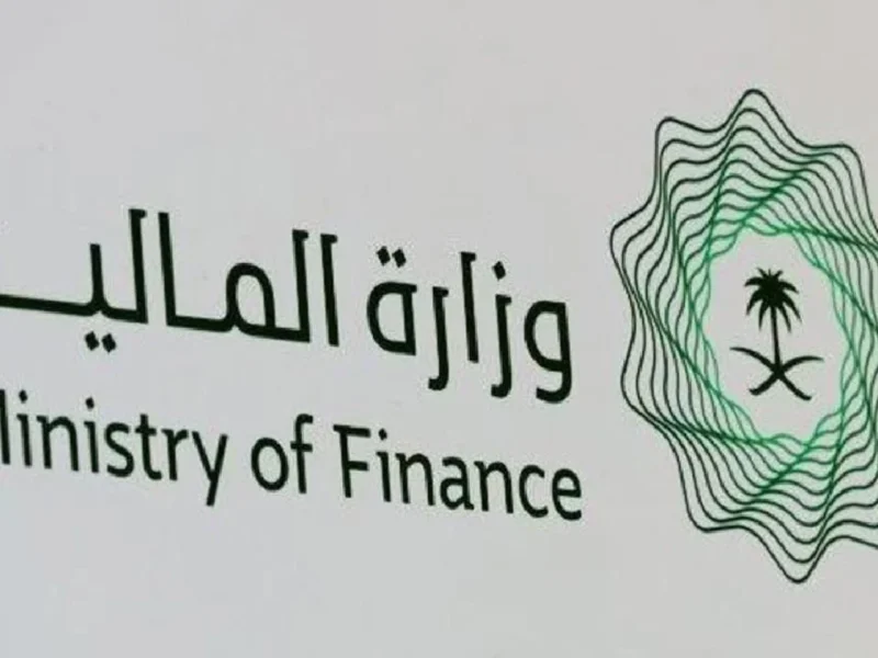 قرارات هامة..حقيقة تبكير صرف رواتب القطاعين الحكومي والخاص قبل يوم التأسيس بالسعودية