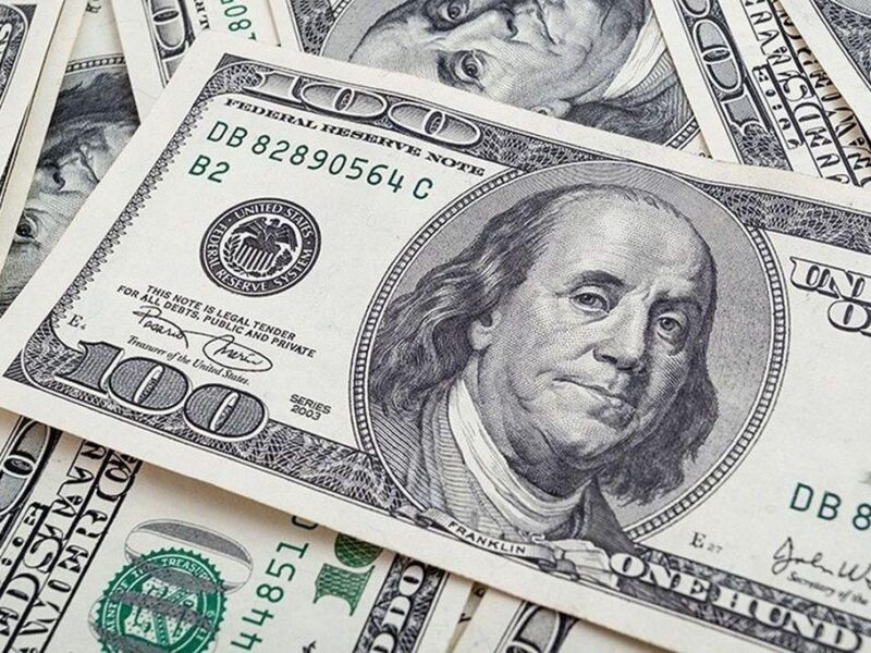 الدولار بيزوغ من الجنيه.. سعر الدولار في مصر 7 مايو 2025 رقم مجنون