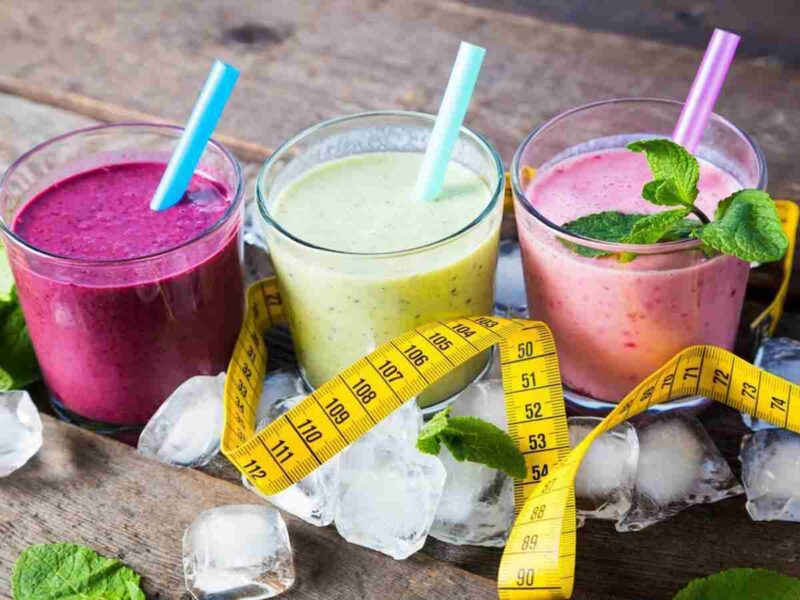 مكوناتها في مطبخك.. مشروبات طبيعية تساعد على التخسيس