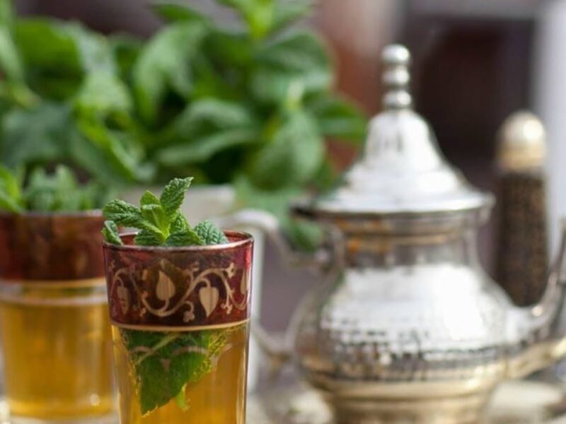 النعناع صحّى المزاج.. شاي بالعسل مثلج انتعاش مضاعف