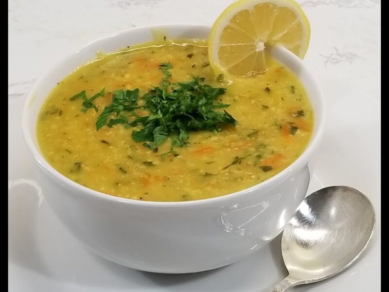 مفيدة للجميع..طريقة عمل شوربة الشوفان بالدجاج للرجيم