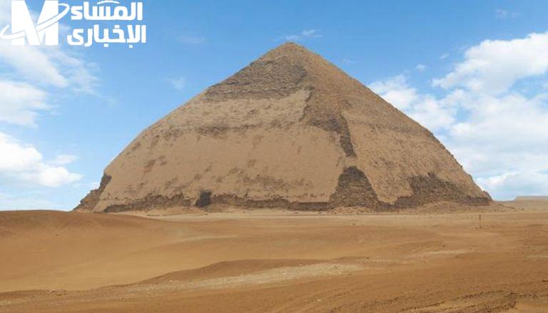 اكتشاف مذهل داخل هرم مخفي في دهشور