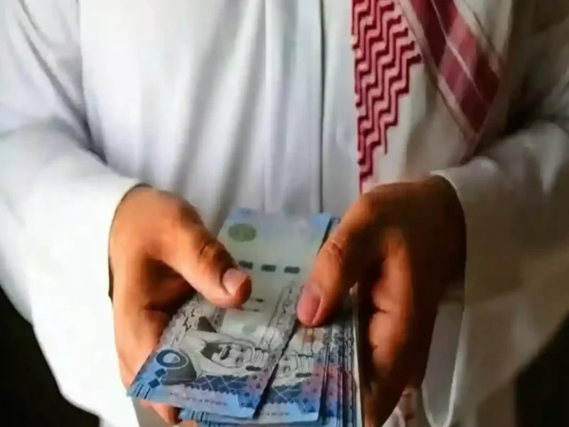 التحويل اشتغل بدون تنبيه.. السعودية تبدأ تحويل رواتب مايو رسميًا لكل المتقاعدين دفع فوري