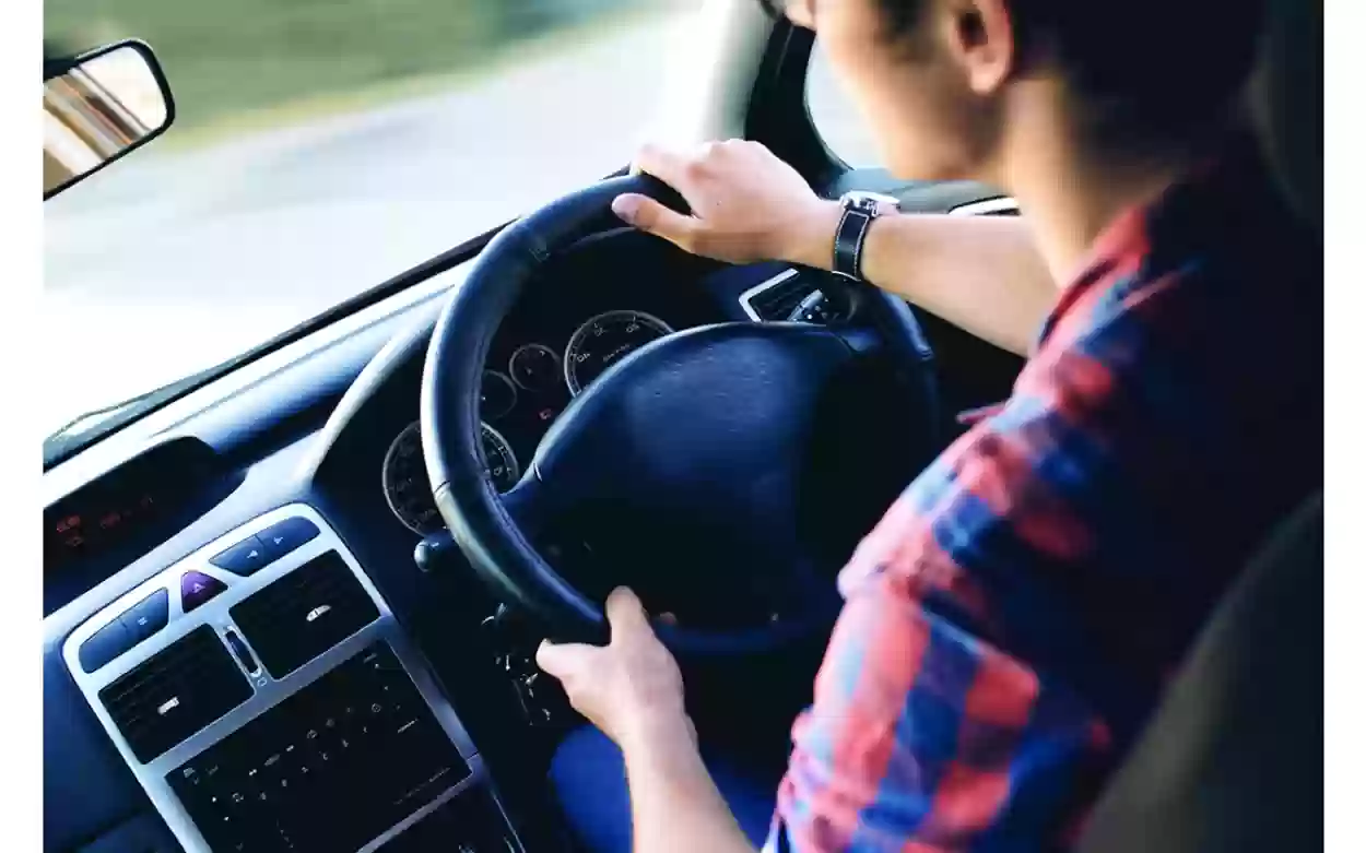 الحكومة الكويتية تحذر أصحاب السيارات تنفيذ العقوبات