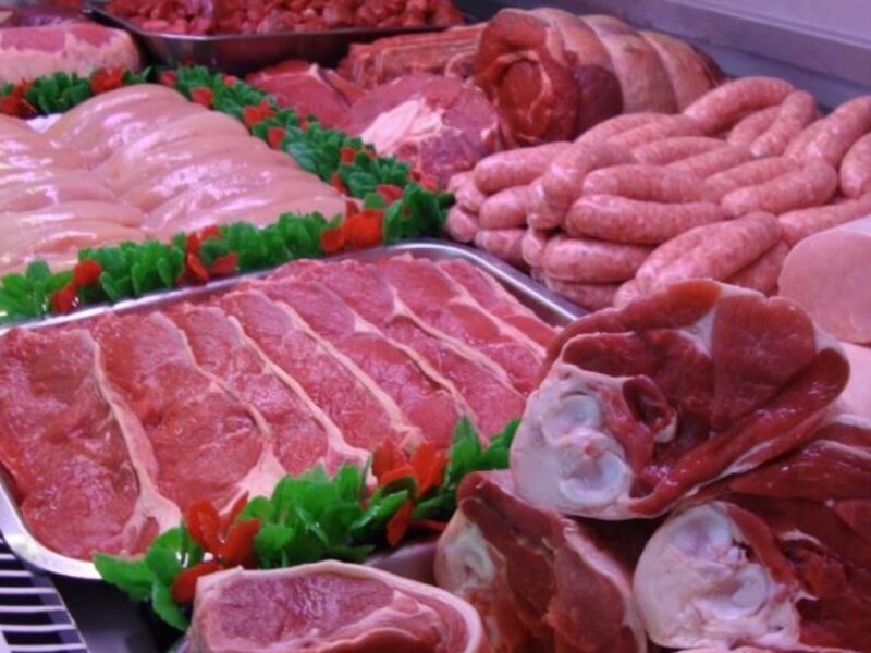 إقبال قرب العيد..أسعار اللحوم اليوم السبت 24/5/2025