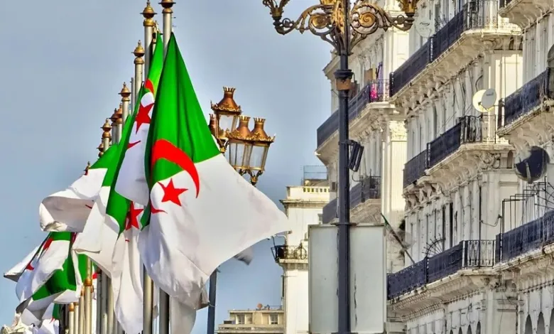 الزواج اتكتب بنص جديد.. قانون الجزائر 2025 بيفاجئ المجتمع