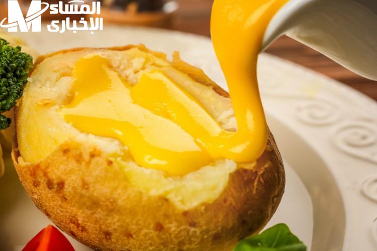 الجبنة غطت البطاطا كلها..عمل بطاطا مقلية مع الدجاج وصلصة الجبنة كالمطاعم قنبلة نكهة طعامة مطلقة