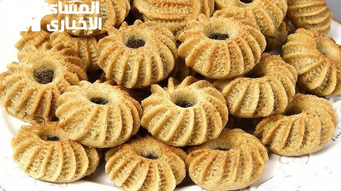 لو محتارة تفطري ايه.. جربي طريقة عمل معمول السميد بالتمر سهل ولذيذ