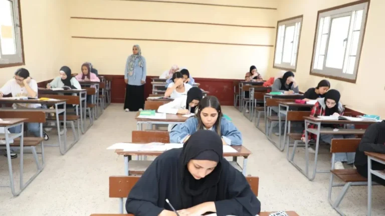 المتفوقين قفلوا الكتب.. جدول الثانوية العامة 2025 نزل كامل ومواعيد كل مادة واضحة