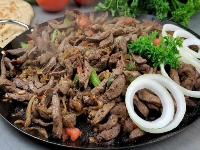 طعمها هيبقى احلى من بتاع المحلات… طريقة عمل الكبدة الاسكندراني على أصولها طعم يجنن ومن غير زفارة