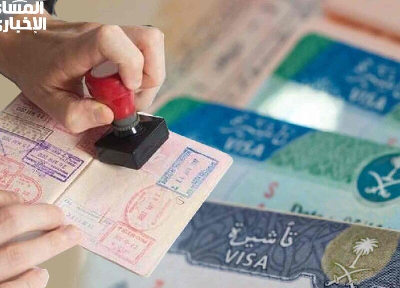 بضغطة زر تحمي حقك.. شوف طريقة التبليغ عن العاملين اللي سافروا وما رجعوش عبر أبشر 1446